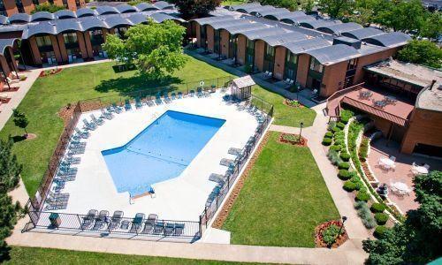 Wyndham Milwaukee Airport Hotel & Convention Center Съоръжения снимка