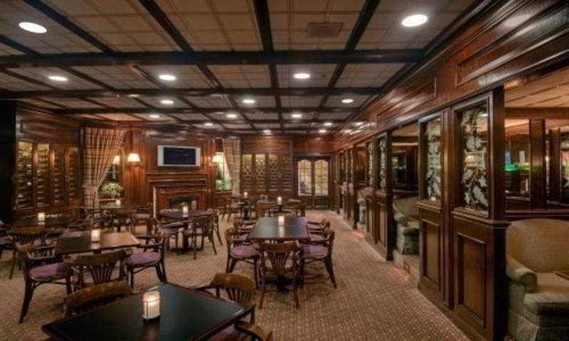Wyndham Milwaukee Airport Hotel & Convention Center Ресторант снимка