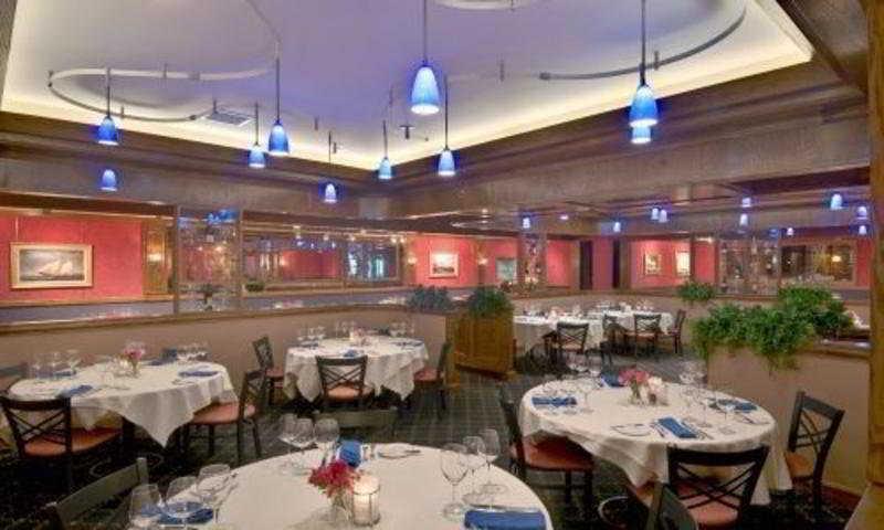 Wyndham Milwaukee Airport Hotel & Convention Center Ресторант снимка
